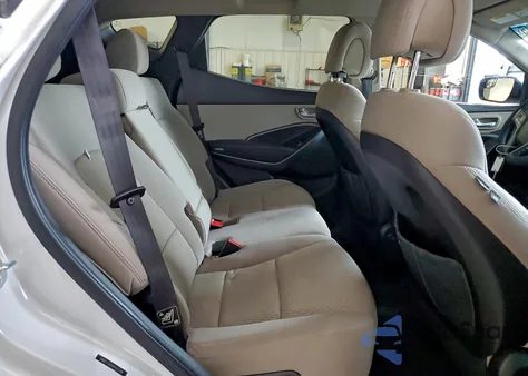 2017 Hyundai Santa Fe Sport z USA, uszkodzony, nr VIN 5NMZU3LB1HH022398